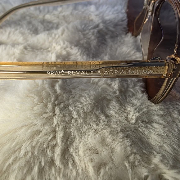 NWOT PRIVE REVAUX X Adriana Lima Tan Aviator Sunglasses - Picture 5 of 9